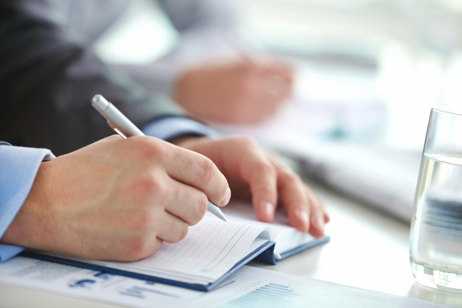 Sesión de formación práctica en análisis de mercados